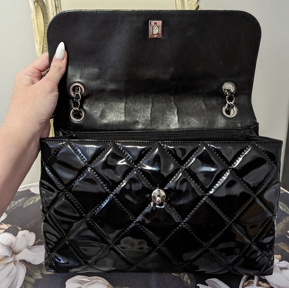 CHANEL Business flap maxi shoulder bag - Picture 14 of 17